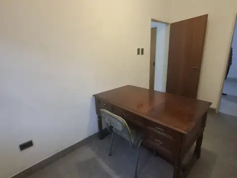 Oficina en Alquiler en Villa Maipu, $ 450.000