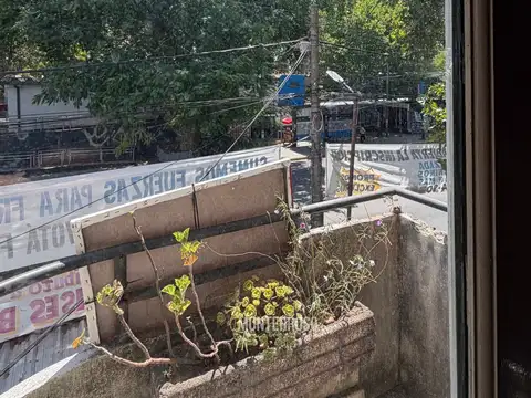 Depto Tipo Casa en Venta al Este