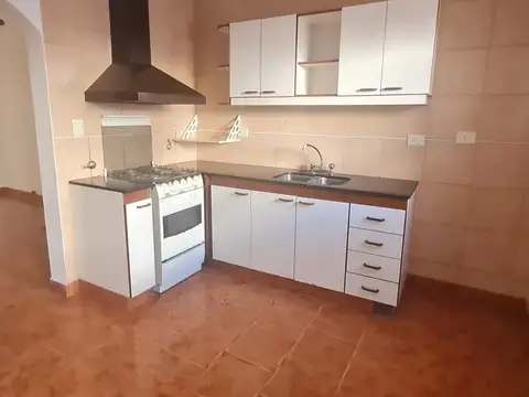 Depto Tipo Casa en Venta en Munro, USD 100.000