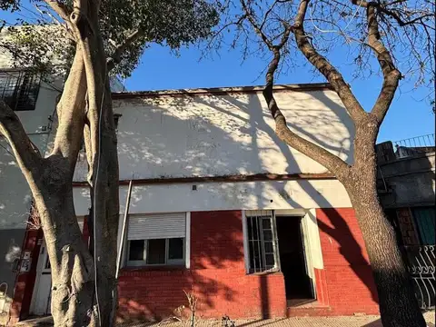 Departamento en venta - 3 Dormitorios 2 Baños - Villa Pueyrredón