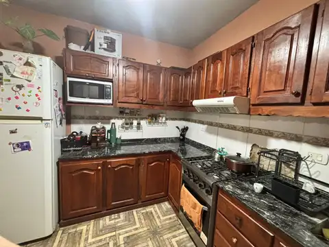 Casa 4 ambientes con 1 baño