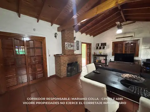 Casa en Venta con 2 cocheras