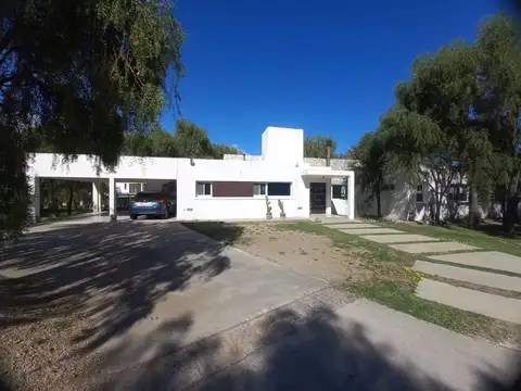 VENDE CASA COUNTRY LOS QUEBRACHOS - SAN LUIS 