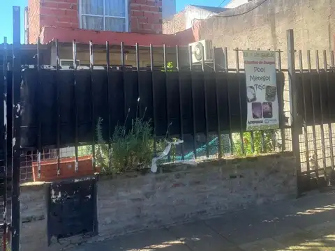 Casa a refaccionar Terreno en Ituzaingo - TOMA VEHICULO