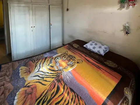 Departamento de 5 ambientes con patio techado en Barrio Piedra Buena – Villa Lugano