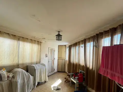 Departamento 5 ambientes con 1 baño