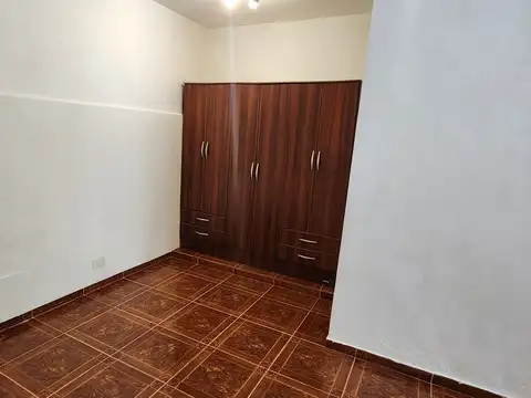 Depto Tipo Casa 2 ambientes con 1 baño