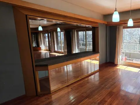 Departamento 5 ambientes con 3 baños