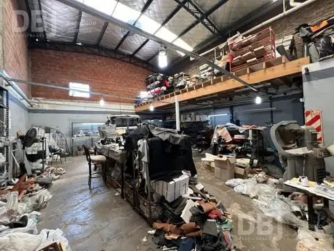 VENTA DE GALPON   CASA EN LA TABLADA