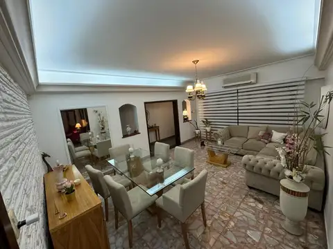 Casa en Venta de 5 dormitorios