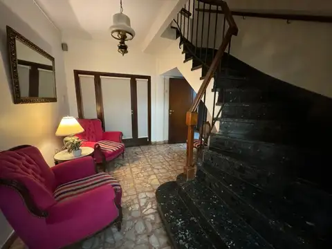 Casa 6 ambientes con 3 baños