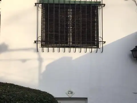 Casa en Venta 5 ambientes con parque  en Tigre Residencial