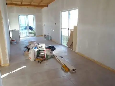 Casa 3 ambientes con 1 baño