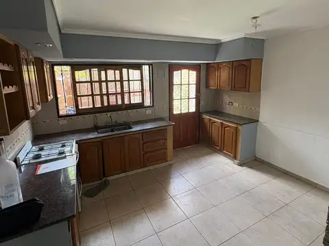 TRIPLEX EN ALQUILER