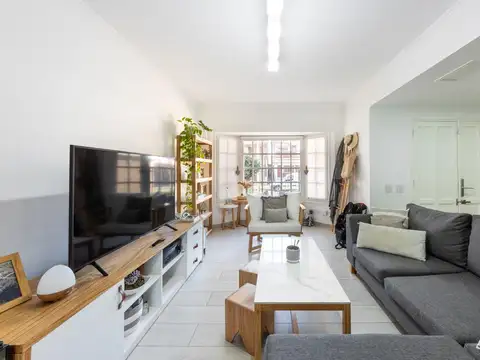 Casa EN VENTA de 7 Ambientes, con Pileta, en Olivos