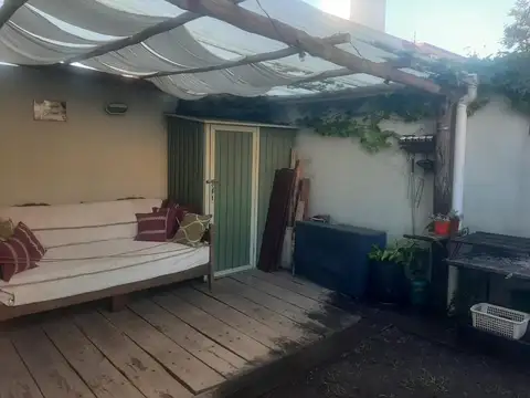 Depto Tipo Casa 4 ambientes con 2 baños