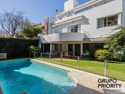 Dr. Eduardo Madero  al 400