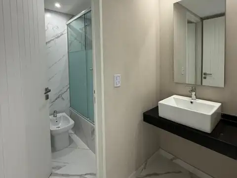 Departamento en Alquiler con 1 cocheras