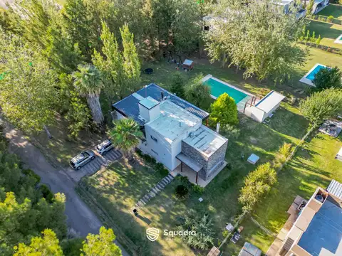 VENTA | PERMUTA - Casa de 3 dormitorios, piscina, y quincho - Puerto Roldán. APTO CRÉDITO.