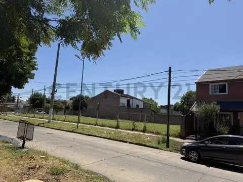 Terreno en Venta 23  mts Fondo