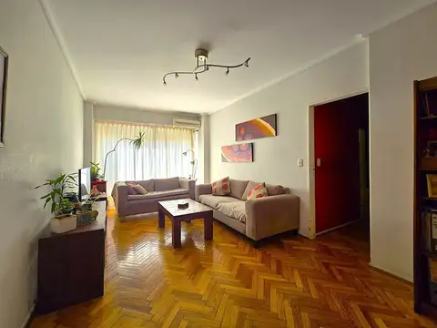 VENTA TRES AMBIENTES C/ BALCÓN EN TORRE COLEGIALES