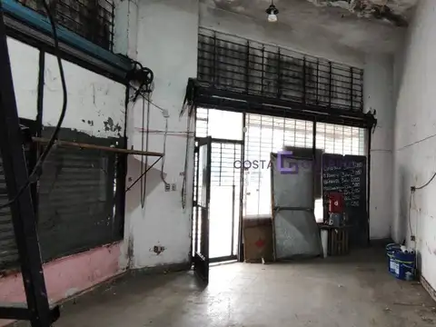 Local de 116 m² ubicado en esquina Avenida Crovara y Gorriti