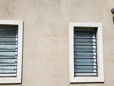 Casa en Venta con 6 cocheras