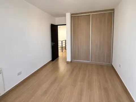 Depto Tipo Casa 5 ambientes con 3 baños