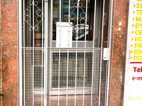Avenida Juan De Garay 2400, Piso 2