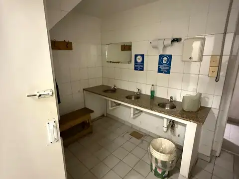 Galpón 600m2 en 2 Plantas S/Lote 10,40x35