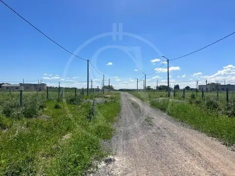 Terreno en Venta en Parque Exaltacion, USD 18.000