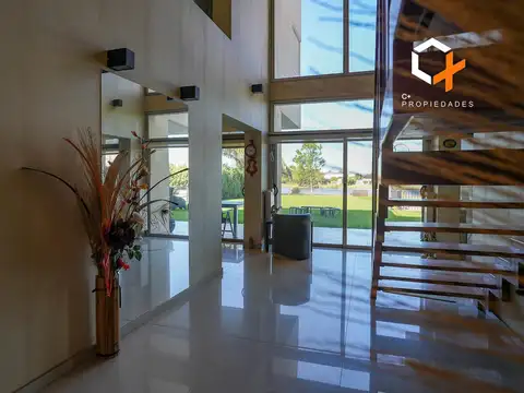 Casa en Venta en Puerto Roldan, USD 495.000