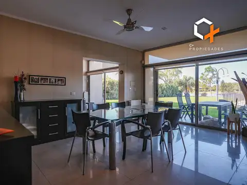 Casa en Venta al Oeste