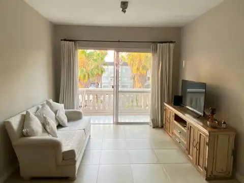 Depto Tipo Casa en Venta de 1 dormitorio