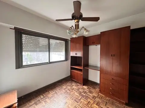 departamento dos ambientes moron centro muy buen estado