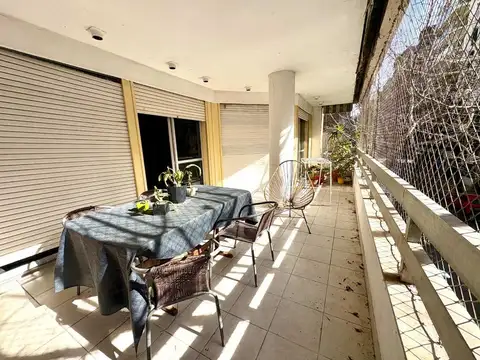 Departamento 6 ambientes con 2 baños
