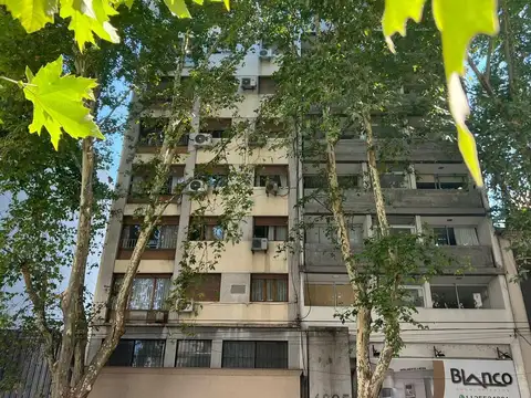 EN ALQUILER DEPARTAMENTO 4 AMBIENTES EN ALMAGRO