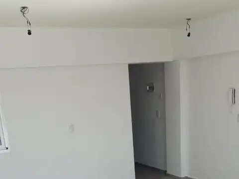 MONOAMBIENTE CON BALCON TERRAZA PROPIA! VENTA