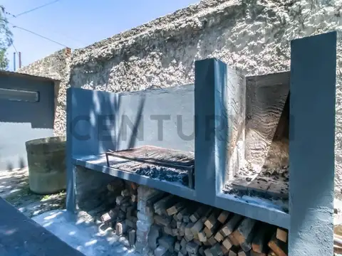 Casa 4 ambientes con 1 baño