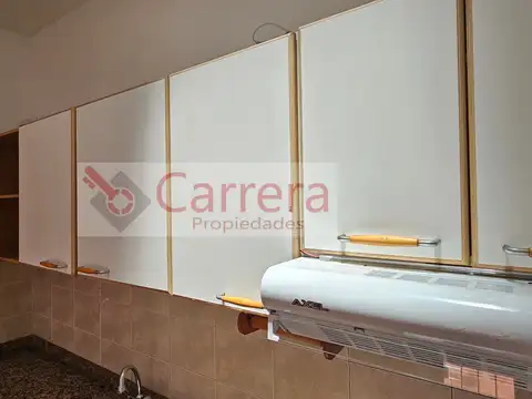 Casa en Alquiler con 1 cochera