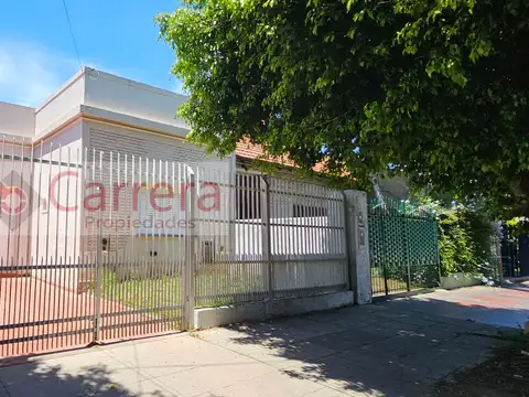 ALQUILER CASA 3 AMB con cochera y patio en San Andres - Malaver