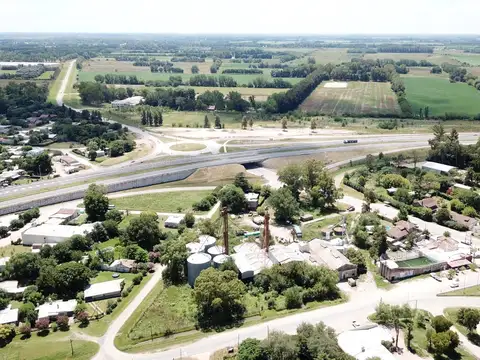 Predio sobre Ruta en Parada Robles