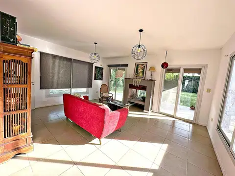Casa en Alquiler de 4 dormitorios