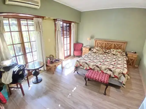Depto Tipo Casa en Venta en Bernal Oeste, USD 139.000