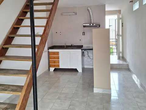 Departamento en alquiler en Centro (Zarate). 1 Dormitorio.