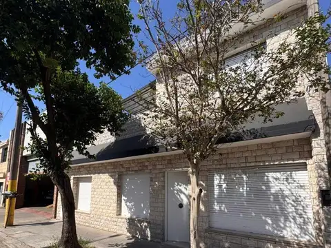 SE ALQUILA CASA EN BARRIO MAIPU