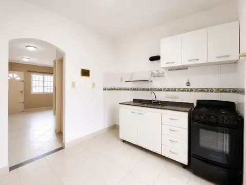 DUPLEX 3 AMB C/COCHERA, JARDÍN, LAVADERO Y ALTILLO