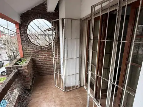 Departamento en Alquiler en Francisco Álvarez, $ 350.000