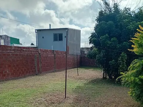 Casa en Venta de 2 dormitorios. Terreno de 356 m2. Ciudad de Campana