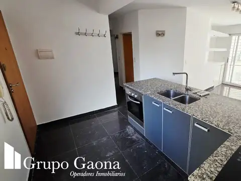 Rio de Janeiro Al 900 - Dto 3 Ambientes con Balcón SIN MUEBLES